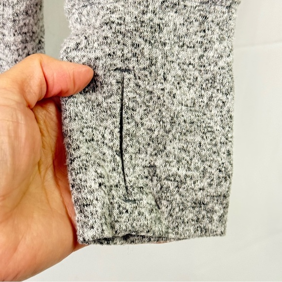 4/$25 Athleta Heather Gray Women's Crew Neck Sweater Small Soft Knitwear Casual - Picture 9 of 11